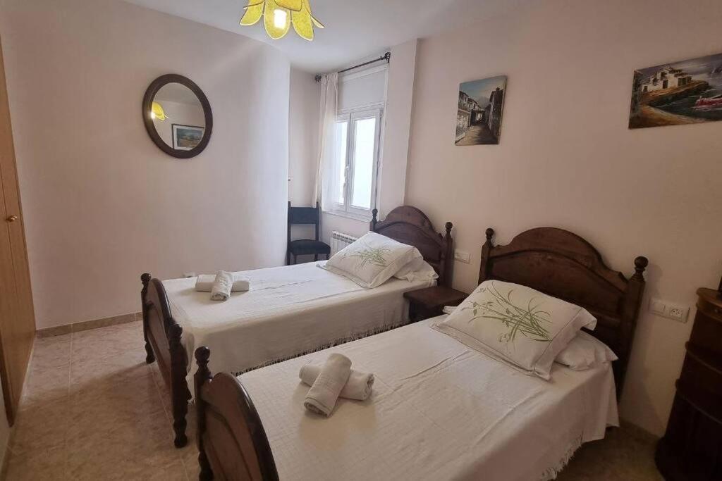 Piso En El Centro Con Vistas Al Mar Y Balcon Apartment โรเซส ภายนอก รูปภาพ